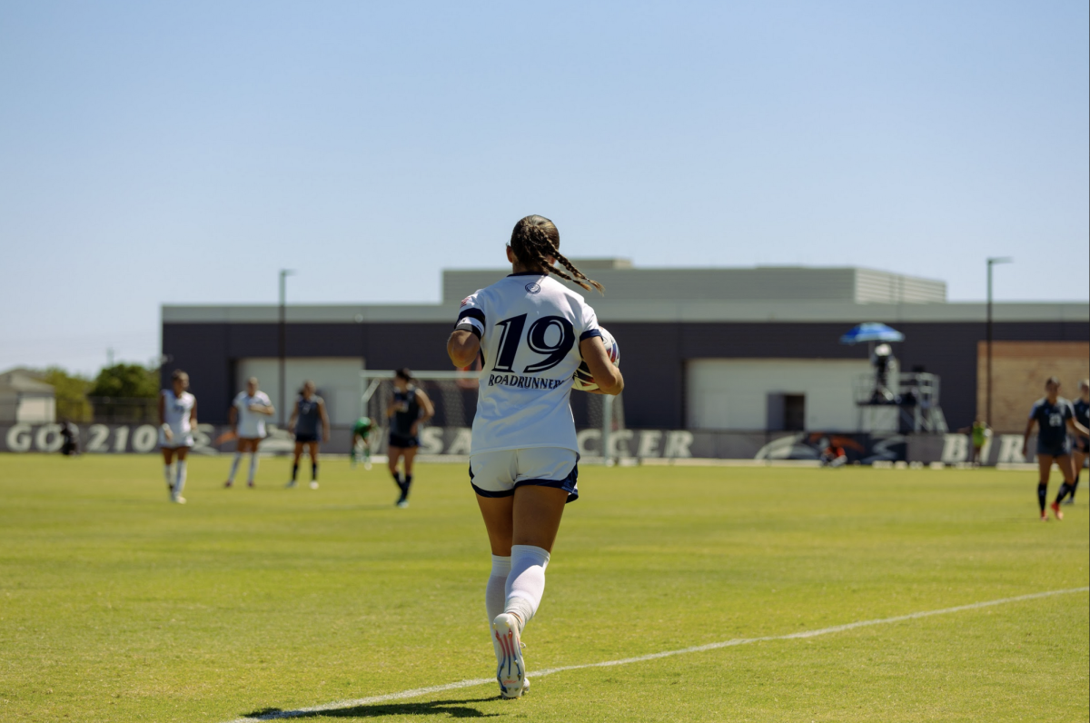 Roadrunner soccer fails to score against Rice University